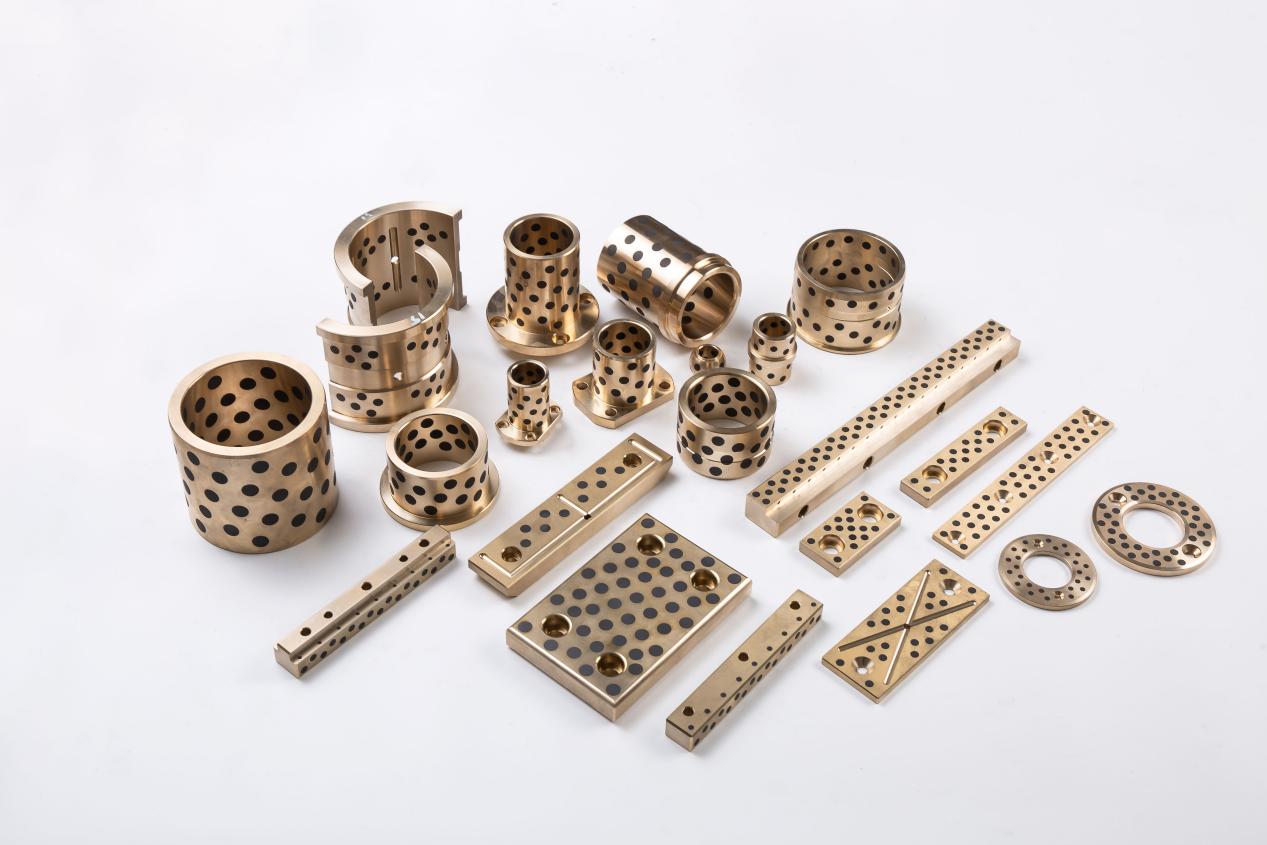 What is high-strength brass CuZn25Al6Fe3Mn3 suitable for in mechanical manufacturing?